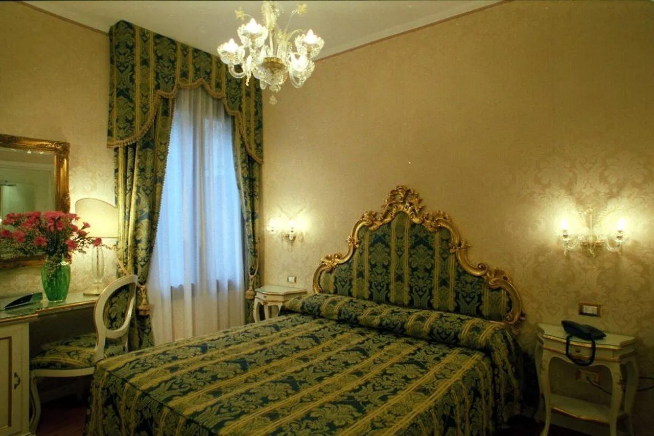 Casa Pisani Canal Benátky