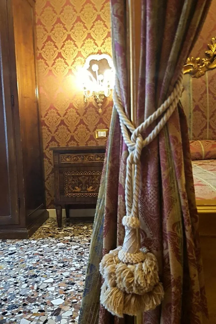 Casa Pisani Canal Benátky