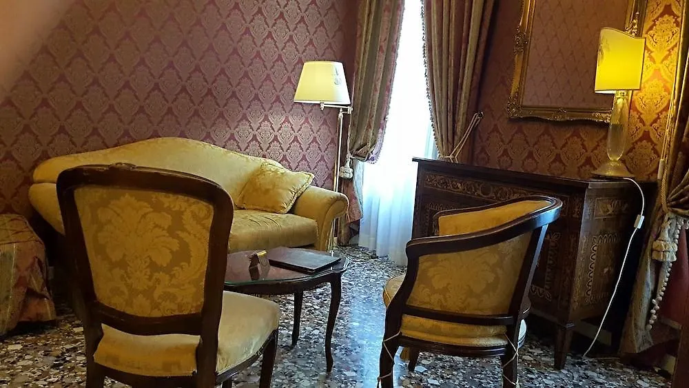 Casa Pisani Canal Venice Guest house
