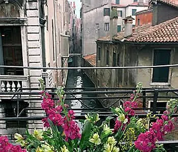 Casa Pisani Canal Venice