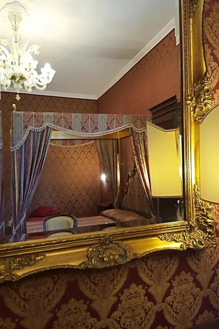 Casa Pisani Canal Venice Guest house