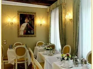 Casa Pisani Canal Venice