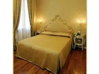 Casa Pisani Canal Venice Italy